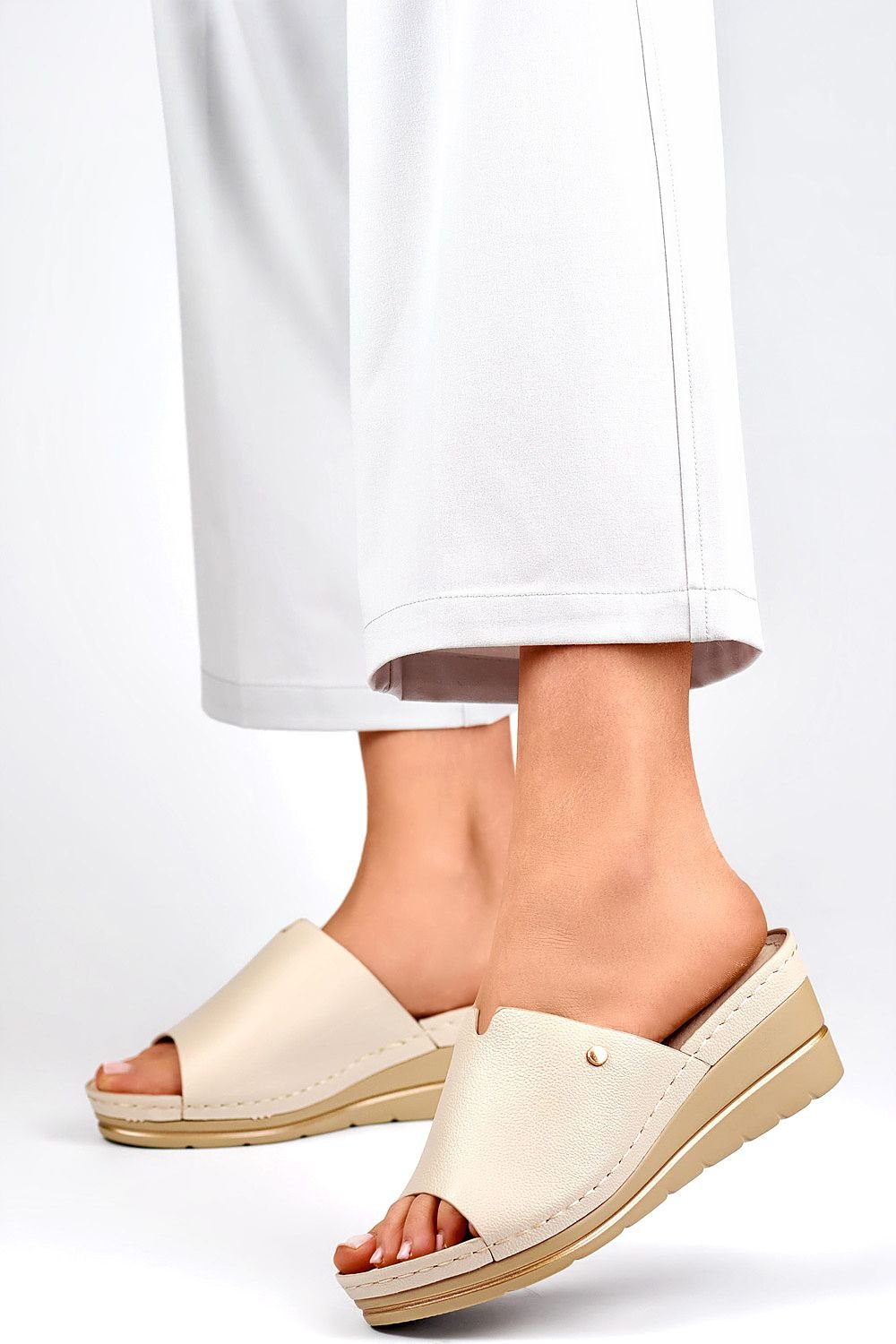 Flip-flops model 194895